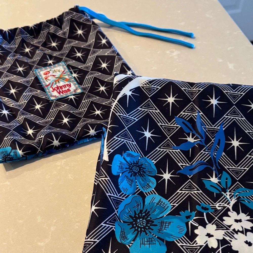 Johnny Was Blue and Black Reversible Pool/ Beach Towel with Travel Pouch